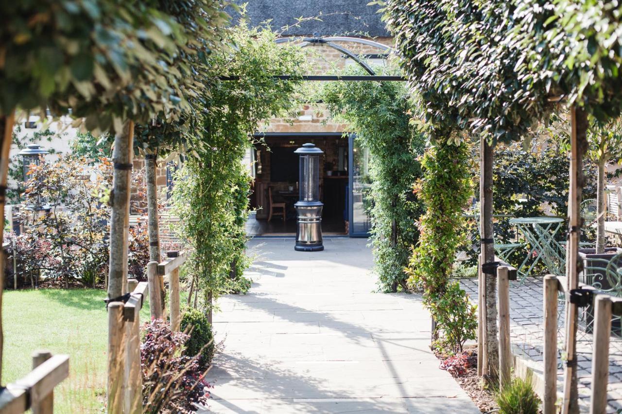 The George Inn Barford St Michael Extérieur photo The entrance to the brewery