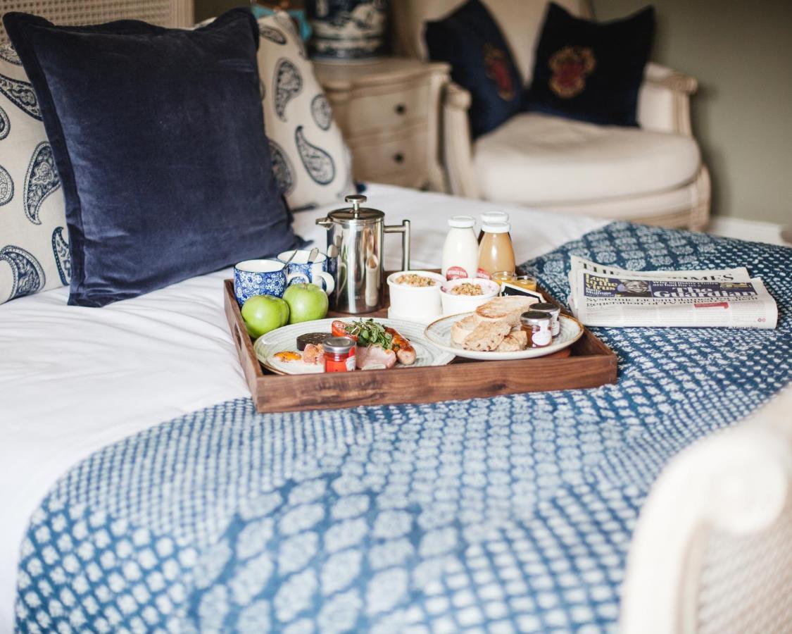 The George Inn Barford St Michael Extérieur photo Room service