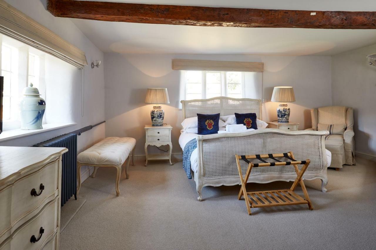 The George Inn Barford St Michael Extérieur photo The Old Inn, Westcott